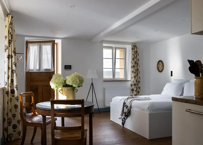 Montgolfieres By Interhome