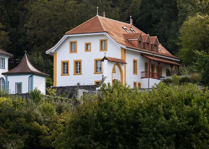 Montgolfieres By Interhome